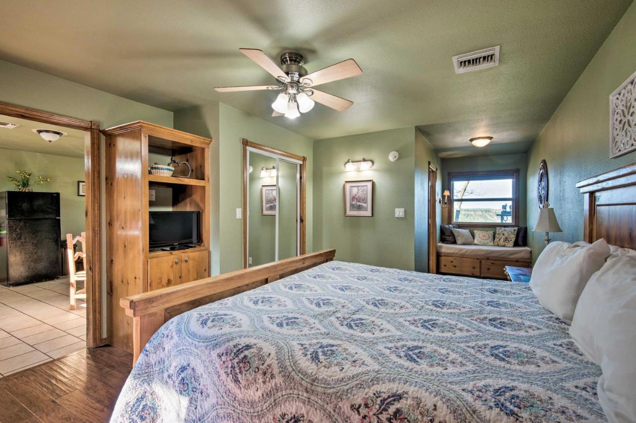 Broken Bow Cottage With Deck, Hot Tub And Fire Pit! Exterior photo